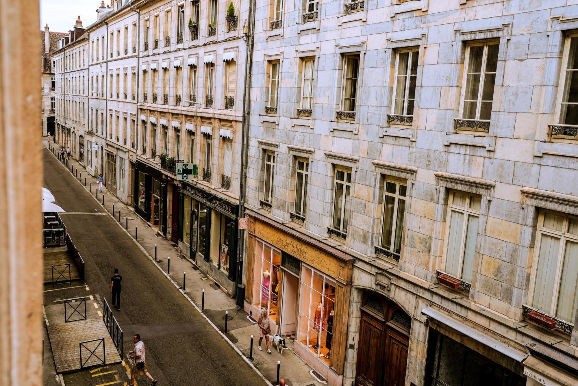 Le St Amour Elegant 2 Chambres *Wifi/Super Centre* Besancon Exterior photo